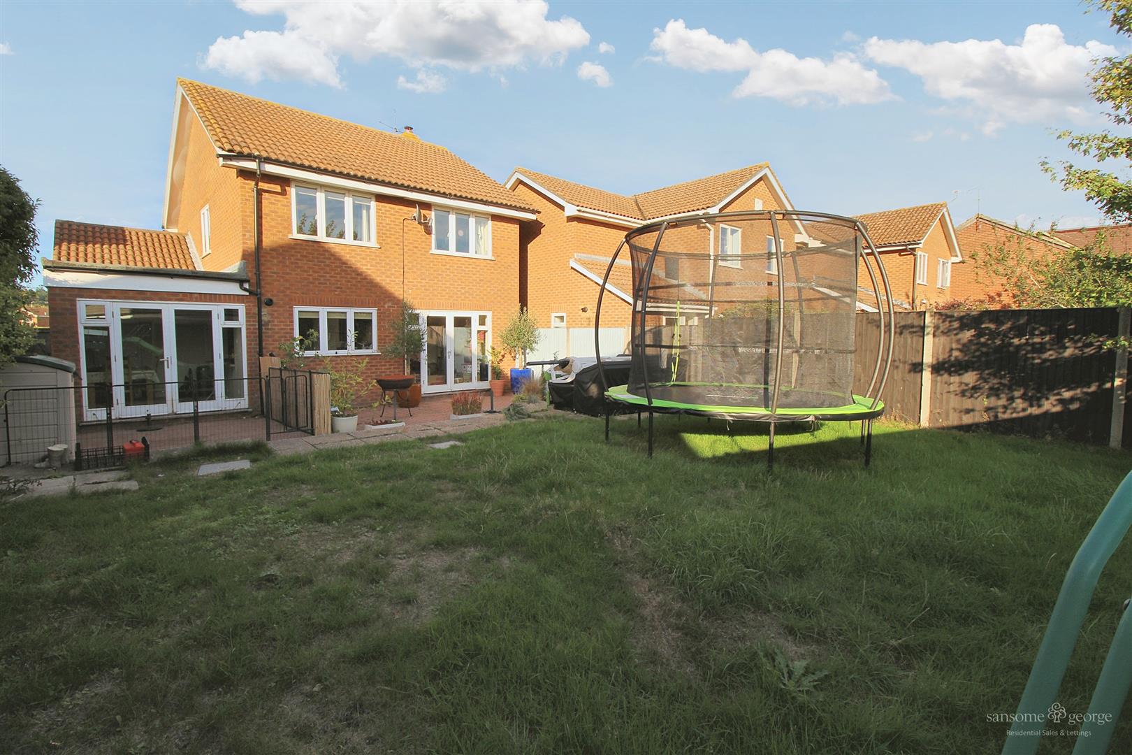 4 bed property in Embrook Way, Reading
